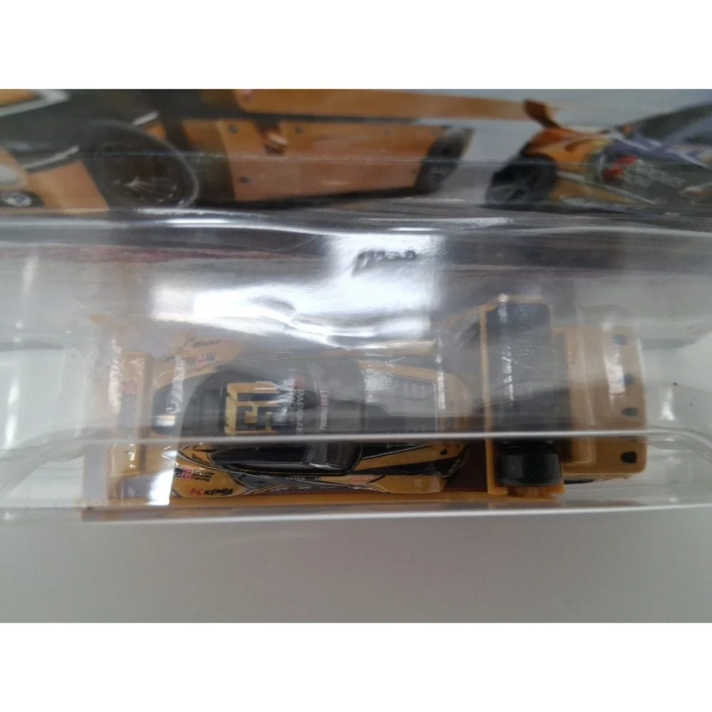 Hot Wheels Premium 2025 Team Transport '20 Toyota GR Supra Fleet Street #86